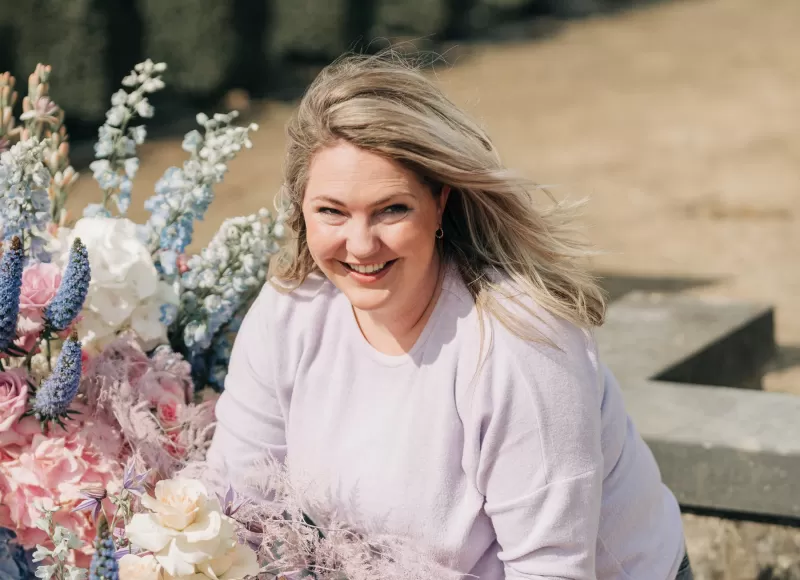 Oprichtster en eigenaresse van Bloemenservice Nederland, Annemarie Hoekstra